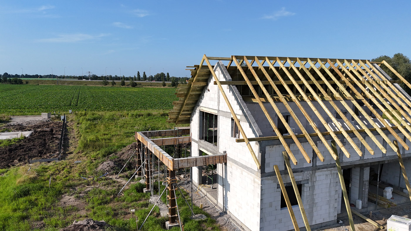 Konstrukcja dachu domu jednorodzinnego